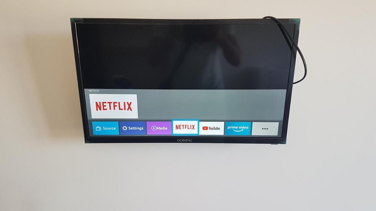 New Cheap Private Room, Kitchen , Overwieuw Sea,Tram On Spot, 12 Minutes From Nice Train Station With Tram , Beach In 17 Min Tram , Chambre Privee Pas Cher, Cuisine Equipee , Tram Sur Place, Apercu Mer, 12 Min De La Gare De Nice Avec Le Tram, 17 Min 외부 사진