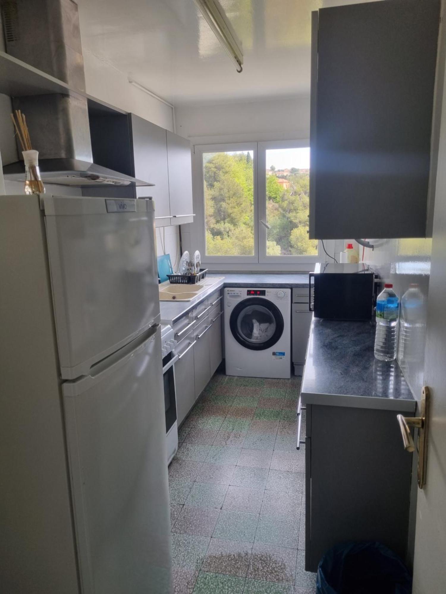 New Cheap Private Room, Kitchen , Overwieuw Sea,Tram On Spot, 12 Minutes From Nice Train Station With Tram , Beach In 17 Min Tram , Chambre Privee Pas Cher, Cuisine Equipee , Tram Sur Place, Apercu Mer, 12 Min De La Gare De Nice Avec Le Tram, 17 Min 외부 사진